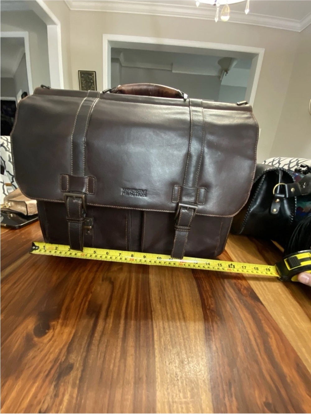 Kenneth Cole reaction brown Leather Men's Messenger Bag - Classic Briefcase